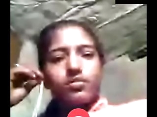 Desi Girl peeing in videocall